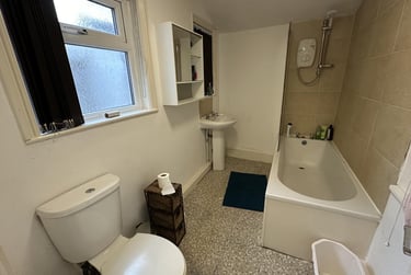 6 bed house, Park Range, Victoria Park, Manchester, M145HR - Image 13